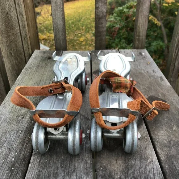 Vintage Metal Roller Skates Adjustable Ankle Strap No 63 Globe-Union Inc No Key - Picture 11 of 17